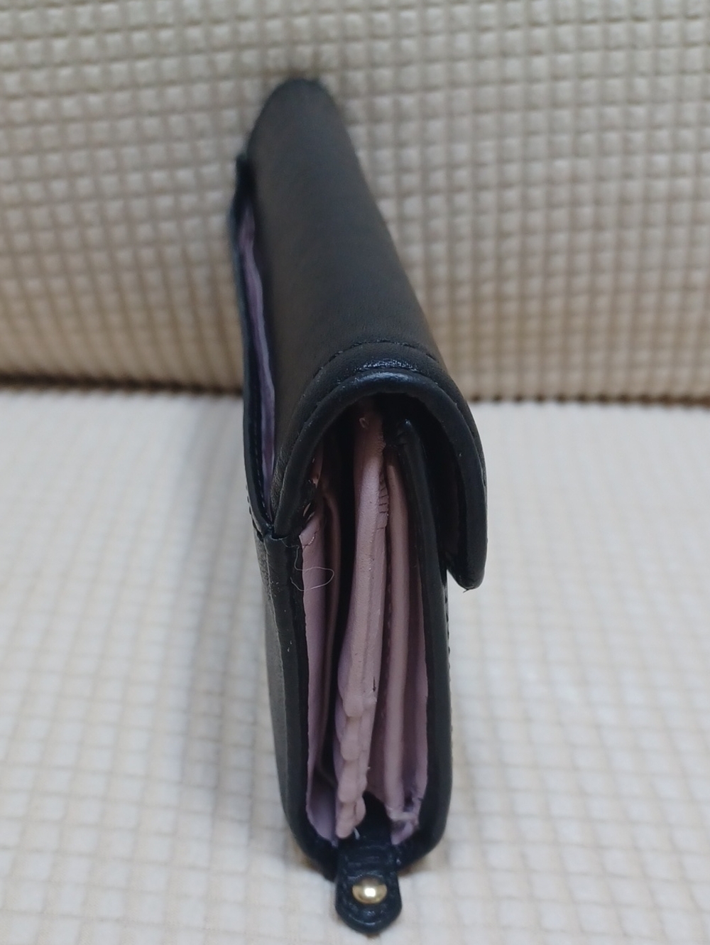 Vintage Coach Leather Tri-Fold Wallet - Picture 6 of 17